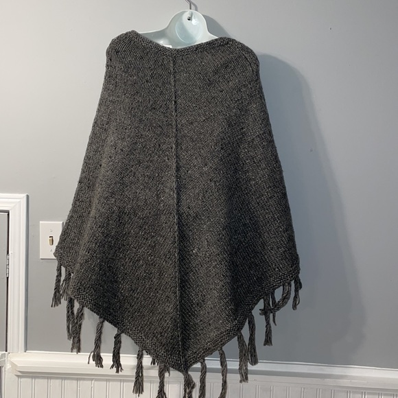 100% wool shawl. Brand GA enterprises made in Nepal, looks like vintage - Picture 4 of 5